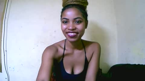 Snapshot of vanah344375 chatting on 24, 9, 2025 vanah344375 online show from 24, 9, 2025