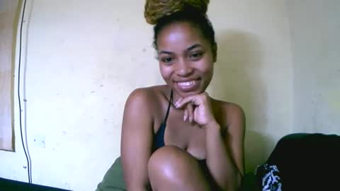 Snapshot of vanah344375 chatting on 25, 9, 2025 vanah344375 online show from 25, 9, 2025