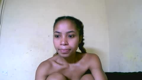 Snapshot of vanah344375 chatting on 1, 10, 2025 vanah344375 online show from 1, 10, 2025