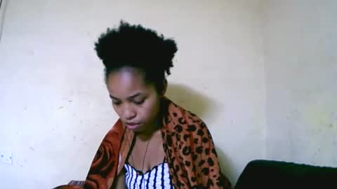Snapshot of vanah344375 chatting on 6, 10, 2025 vanah344375 online show from 6, 10, 2025