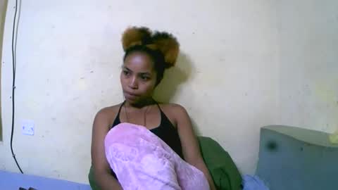 Snapshot of vanah344375 chatting on 14, 10, 2025 vanah344375 online show from 14, 10, 2025