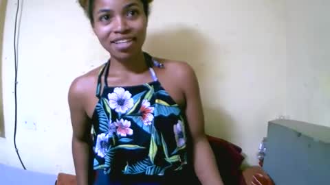 Snapshot of vanah344375 chatting on 16, 10, 2025 vanah344375 online show from 16, 10, 2025