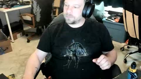 Snapshot of vandonh chatting on 17, 11, 2025 vandonh online show from 17, 11, 2025