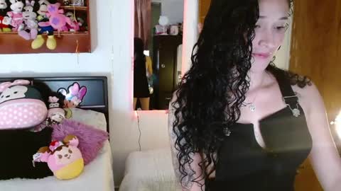 Snapshot of vanellope_vonrol chatting on 10, 1, 2025 Vanessa online show from 10, 1, 2025