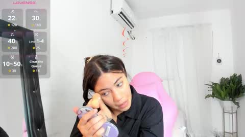 Snapshot of vanelope_smith chatting on 21, 11, 2025 vanelope_smith online show from 21, 11, 2025