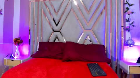 vanesaa_mejia online show from 6, 11, 2025