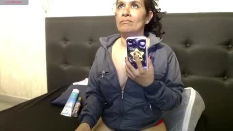 Snapshot of vanessa_7_ chatting on 3, 10, 2025 Vanessa online show from 3, 10, 2025