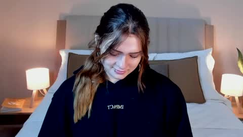 vanessa_foxyy online show from 4, 6, 2026