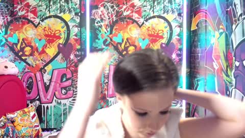 Snapshot of vanessa_love chatting on 27, 10, 2025 Vanessa online show from 27, 10, 2025