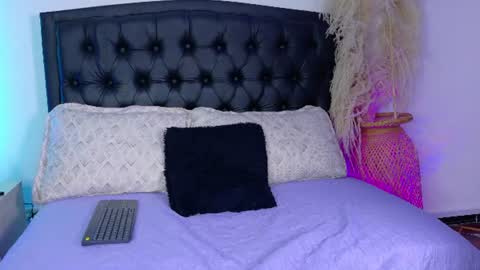 vanessa_mejiia online show from 22, 6, 2026