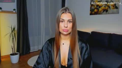 Snapshot of vanessa_moonn chatting on 10, 11, 2025 vanessa_moonn online show from 10, 11, 2025