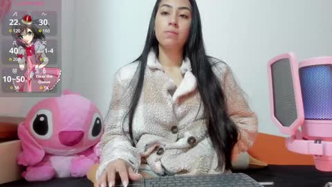 Snapshot of vanessaadol chatting on 8, 1, 2025 vanessaadol online show from 8, 1, 2025