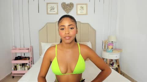 Snapshot of vanessabianchi chatting on 12, 3, 2025 Vanessa online show from 12, 3, 2025