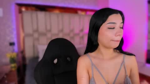 vanessaduval online show from 12, 10, 2025