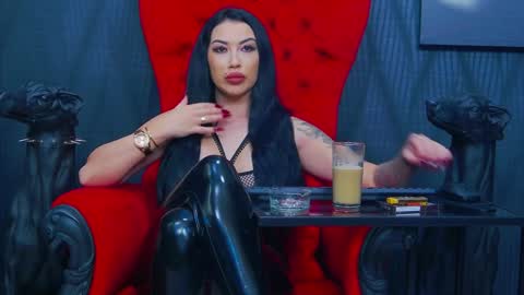 Miss Vanessa online show from 4, 2, 2025