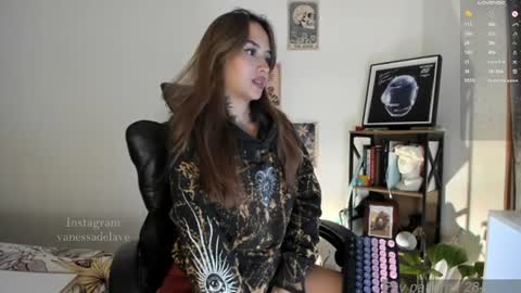Snapshot of vanessart_ chatting on 16, 7, 2026 Vanessa online show from 16, 7, 2026
