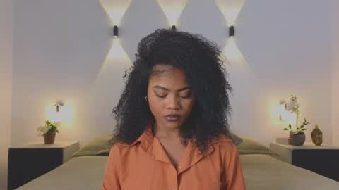 Snapshot of vanestrauss chatting on 10, 9, 2025 New account follow me online show from 10, 9, 2025