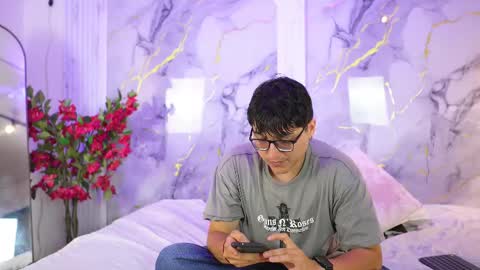 Snapshot of vanilla_hot_ chatting on 5, 10, 2025 vanilla_hot_ online show from 5, 10, 2025