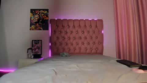 Snapshot of vanillaflo chatting on 9, 6, 2026 VanillaFlo online show from 9, 6, 2026