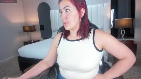 Snapshot of vanitysex chatting on 4, 1, 2025 Karine online show from 4, 1, 2025