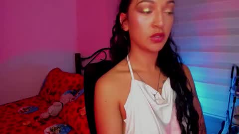 Snapshot of vannegoddess chatting on 2, 12, 2025 vannegoddess online show from 2, 12, 2025