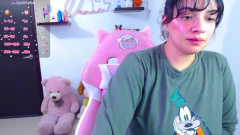 Vanesa online show from 4, 3, 2025