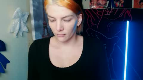 Snapshot of vanrey_ chatting on 6, 2, 2026 Vanessa online show from 6, 2, 2026