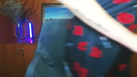 Snapshot of vanrey_ chatting on 13, 2, 2026 Vanessa online show from 13, 2, 2026