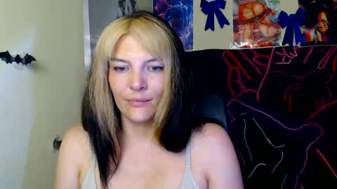 Snapshot of vanrey_ chatting on 18, 6, 2026 Vanessa online show from 18, 6, 2026