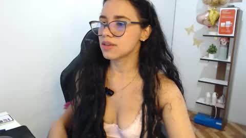 Snapshot of vanyxxxx chatting on 26, 5, 2026 vanyxxxx online show from 26, 5, 2026
