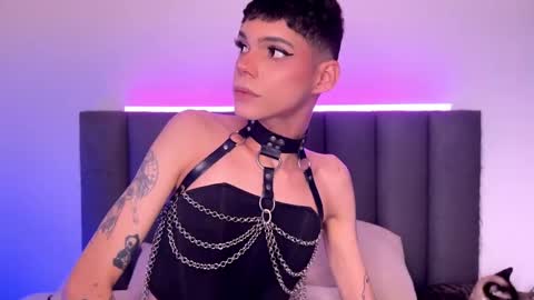 Snapshot of varya_ferreira chatting on 13, 9, 2025  Varya Ferreira - independent model  online show from 13, 9, 2025