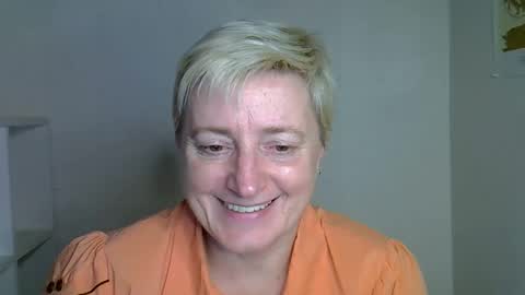 Snapshot of vea_motty chatting on 9, 11, 2025 vea_motty online show from 9, 11, 2025