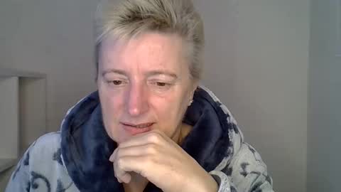 Snapshot of vea_motty chatting on 20, 11, 2025 vea_motty online show from 20, 11, 2025