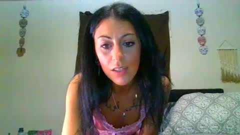 Snapshot of vee2345 chatting on 15, 7, 2026 vee2345 online show from 15, 7, 2026