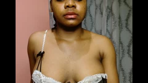 Snapshot of vee62 chatting on 17, 4, 2026 vee62 online show from 17, 4, 2026