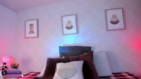 Vee Simons online show from 22, 9, 2025