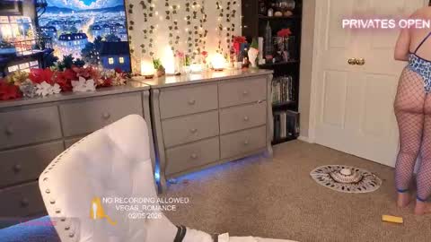 vegas_romance online show from 7, 2, 2026