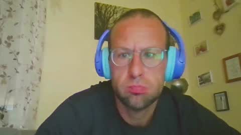 Snapshot of vegeta09021982 chatting on 20, 7, 2026 vegeta09021982 online show from 20, 7, 2026