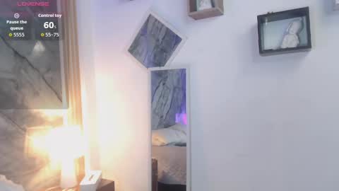 Snapshot of velakimm chatting on 29, 5, 2026 Isabella online show from 29, 5, 2026