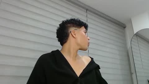 Snapshot of velascosexyboy chatting on 6, 3, 2025 velascosexyboy online show from 6, 3, 2025