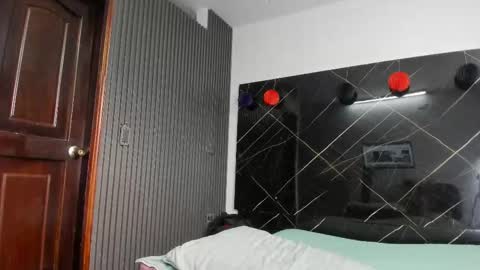 Snapshot of vellotouch chatting on 6, 1, 2026 Vello online show from 6, 1, 2026