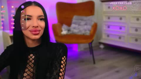 Snapshot of velmaevans chatting on 30, 10, 2025 Velma online show from 30, 10, 2025