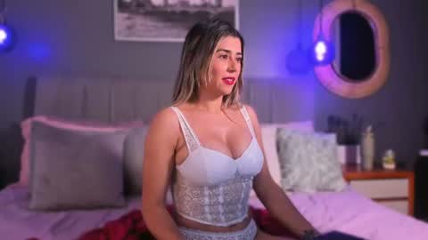 Snapshot of veluna_ chatting on 9, 6, 2026 veluna_ online show from 9, 6, 2026