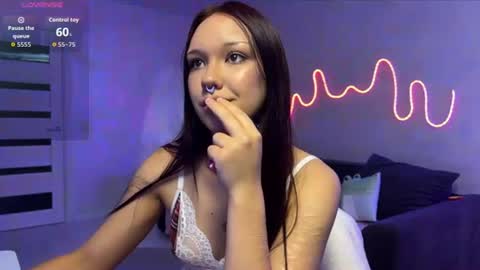 Snapshot of velunie chatting on 19, 7, 2026 velunie online show from 19, 7, 2026