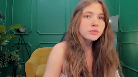 velvet_cherry online show from 23, 1, 2025