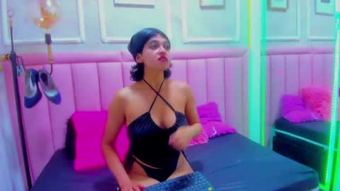 velvet_giirll online show from 9, 6, 2026