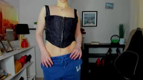 Jasmine online show from 15, 11, 2025