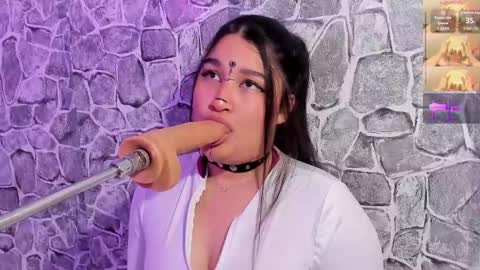 velvet_rosee_ online show from 23, 9, 2025