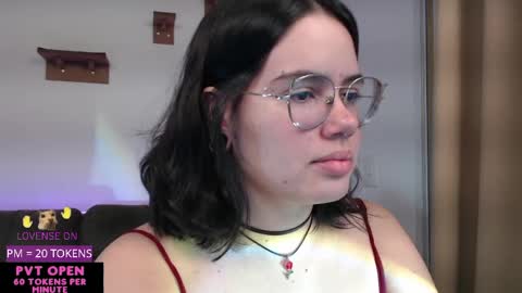 Snapshot of velvetcrystal chatting on 14, 5, 2026 Crystal PVT OPEN online show from 14, 5, 2026