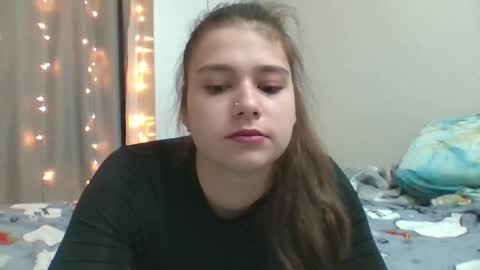 Snapshot of velveted_ivy chatting on 10, 11, 2025 velveted_ivy online show from 10, 11, 2025